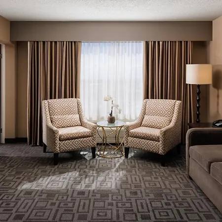 Pomeroy Hotel & Conference Centre Grande Prairie Exterior photo