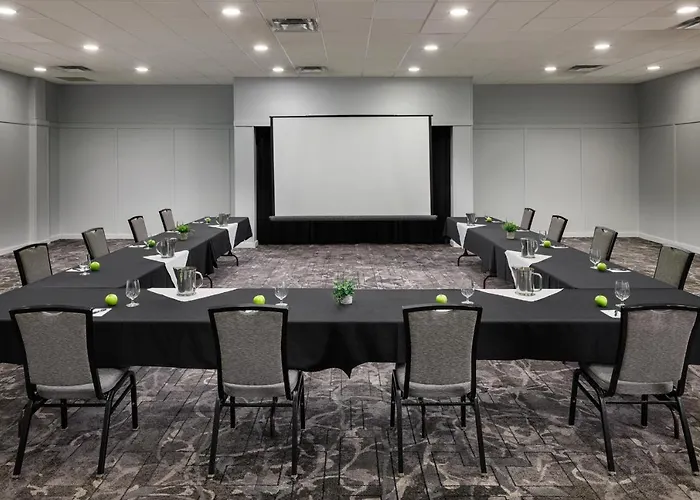 Pomeroy Hotel & Conference Centre