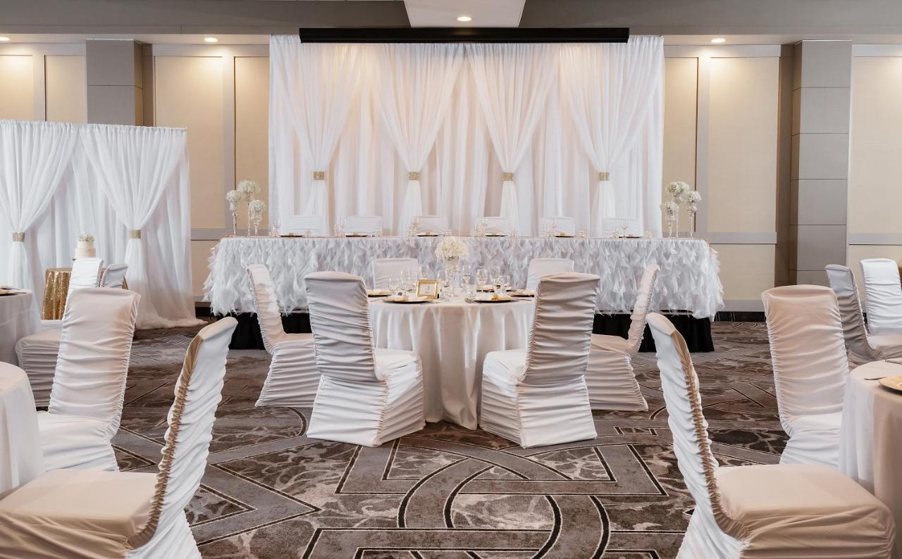 Hotel Pomeroy & Conference Centre Grande Prairie