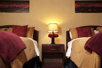 Hotel Pomeroy & Conference Centre 4*